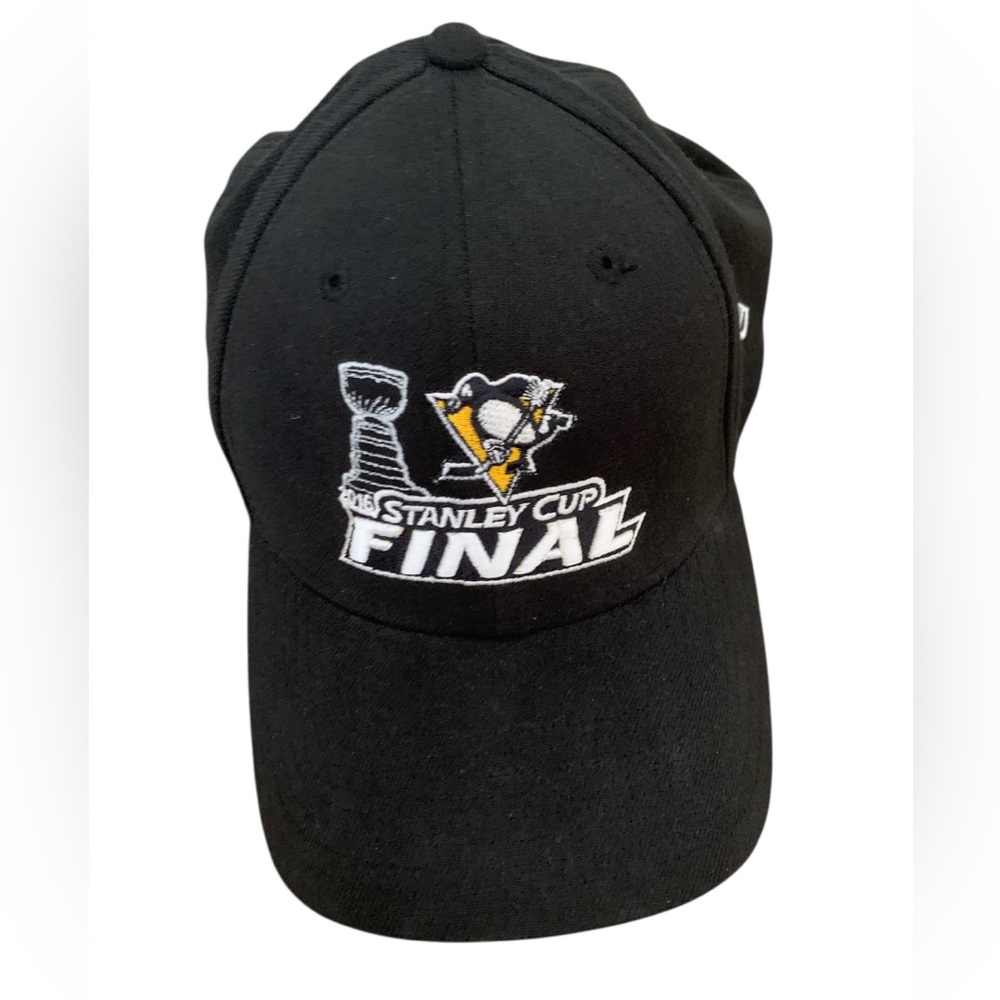 New Era Pittsburgh Penguins Fitted Black Hockey Cap Hat NHL S M streetwear block